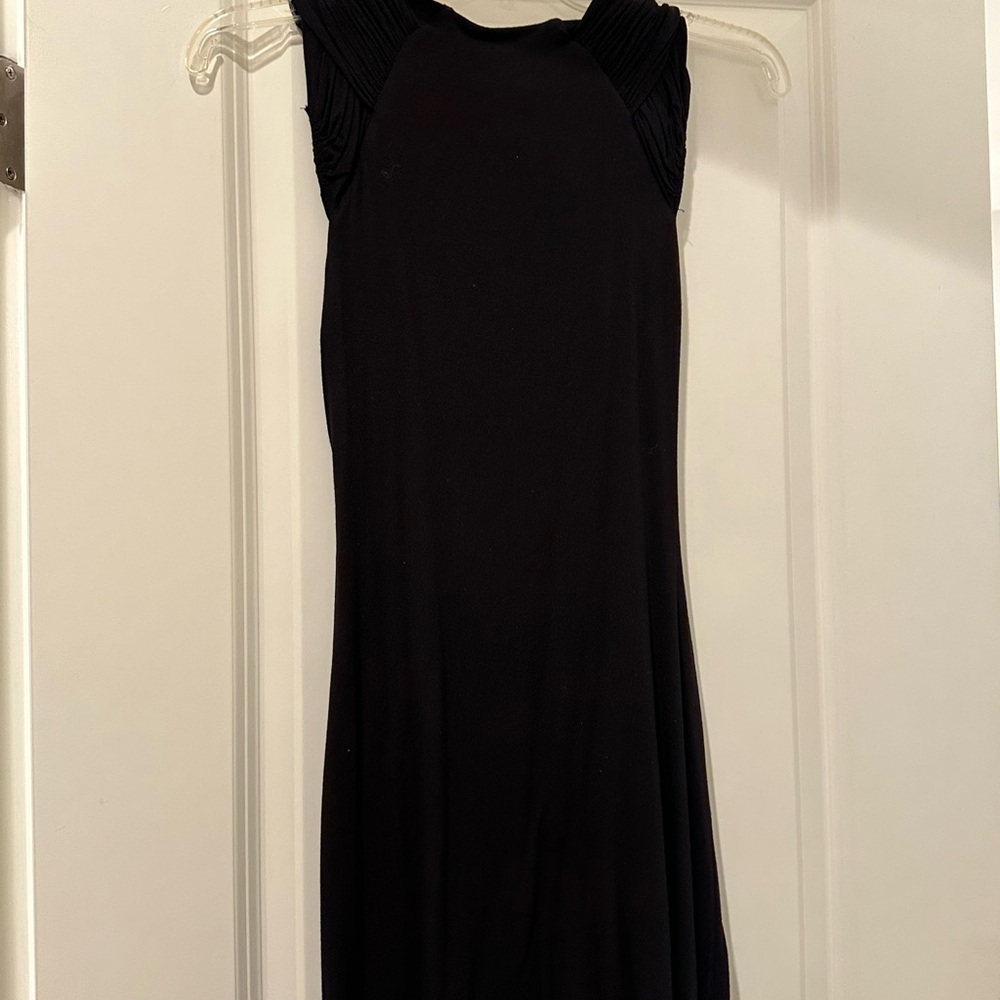 Elegant Black Sleeveless Dress